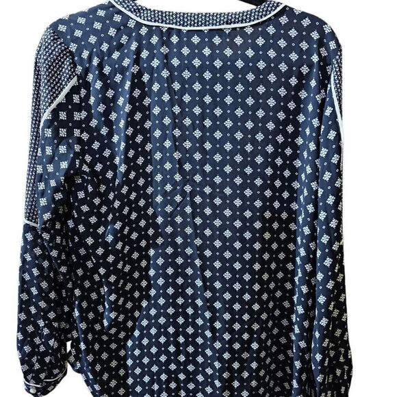 LOFT Navy Diamond Print Long Sleeve Chiffon Top - Size Small - Picture 2 of 6